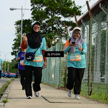 Runner Photo 8358246