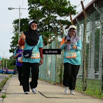 Runner Photo 8358251