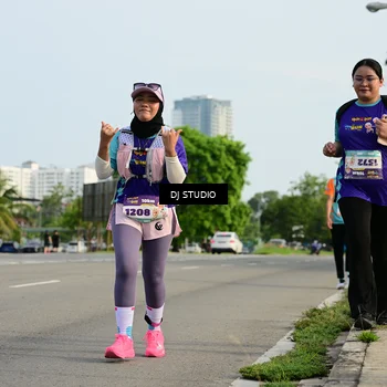 Runner Photo 8358254