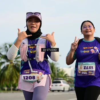 Runner Photo 8358264