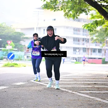 Runner Photo 8358282