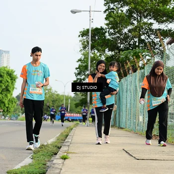 Runner Photo 8358298