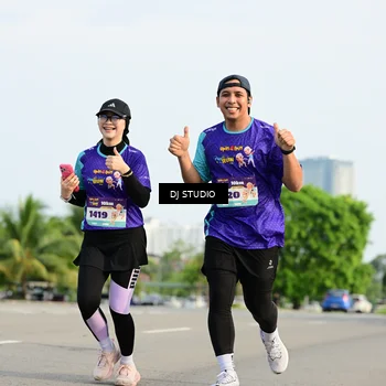 Runner Photo 8358322