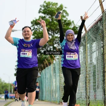 Runner Photo 8358401