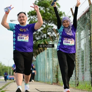Runner Photo 8358406