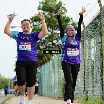 Runner Photo 8358410