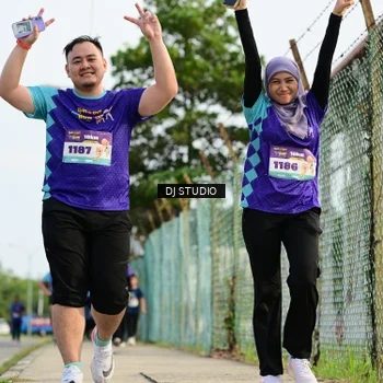 Runner Photo 8358411