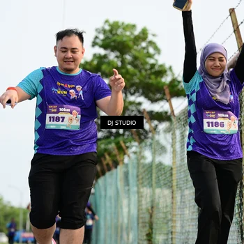 Runner Photo 8358420