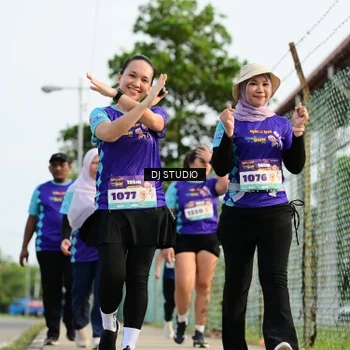 Runner Photo 8358424