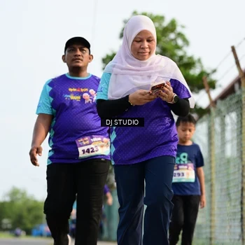 Runner Photo 8358479