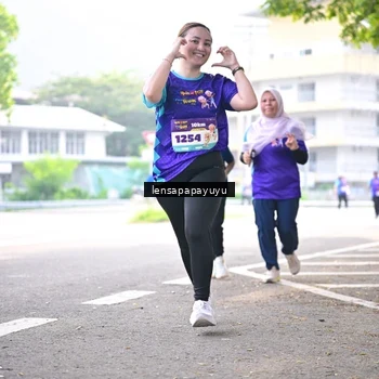 Runner Photo 8358491