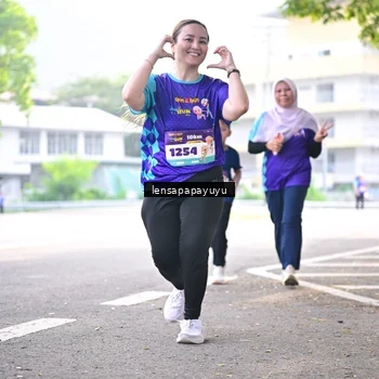 Runner Photo 8358501