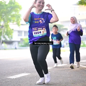Runner Photo 8358521