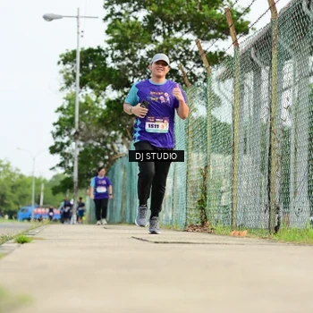 Runner Photo 8358684