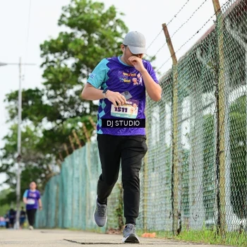 Runner Photo 8358697