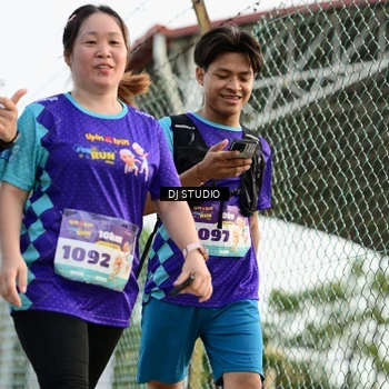 Runner Photo 8358796