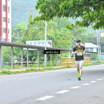 Runner Photo 8358806