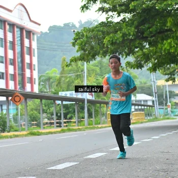 Runner Photo 8358876
