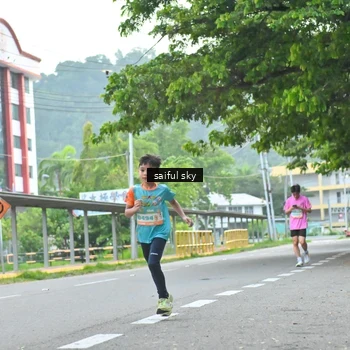 Runner Photo 8358889