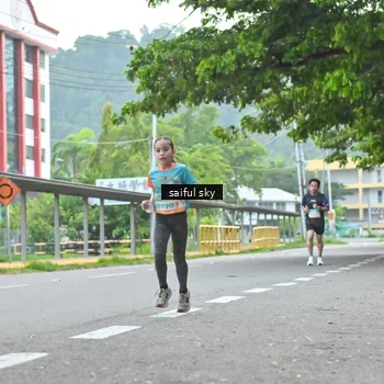 Runner Photo 8358897