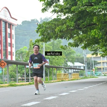 Runner Photo 8358900