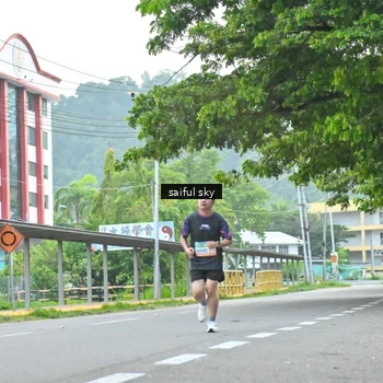 Runner Photo 8358910