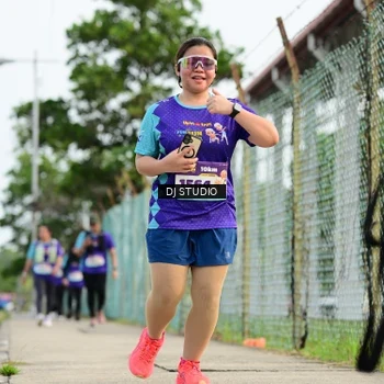 Runner Photo 8358917