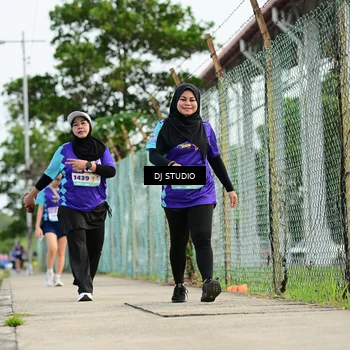 Runner Photo 8358995