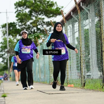 Runner Photo 8359002