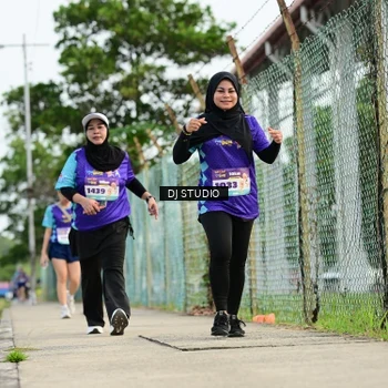 Runner Photo 8359007