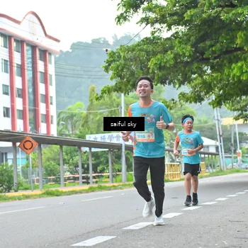 Runner Photo 8359035