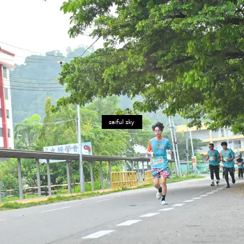 Runner Photo 8359048