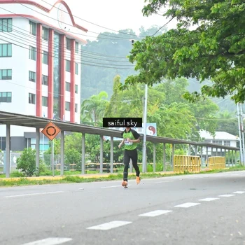 Runner Photo 8359057
