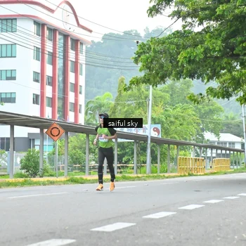Runner Photo 8359059