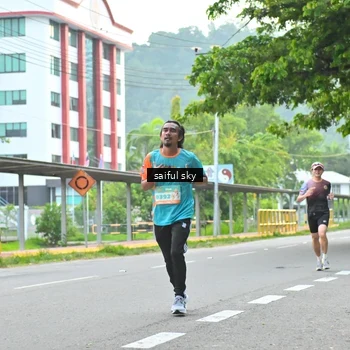 Runner Photo 8359132