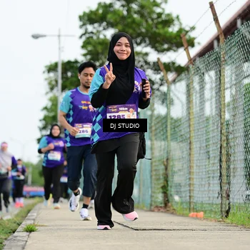 Runner Photo 8359207