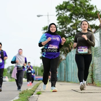 Runner Photo 8359243