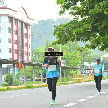 Runner Photo 8359246