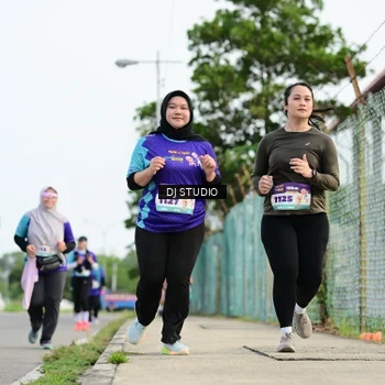 Runner Photo 8359247