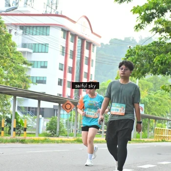 Runner Photo 8359305