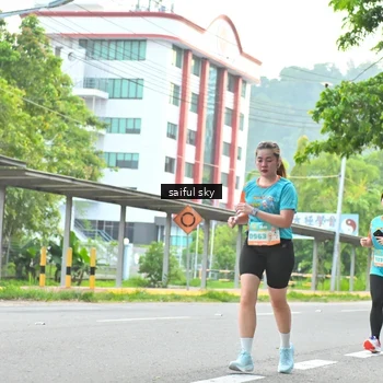Runner Photo 8359323