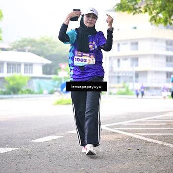 Runner Photo 8359371