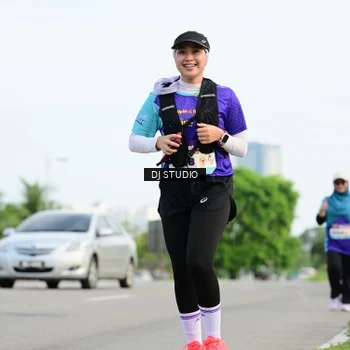 Runner Photo 8359420