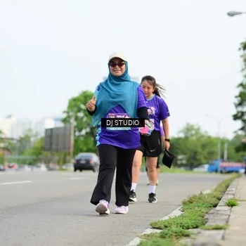 Runner Photo 8359492