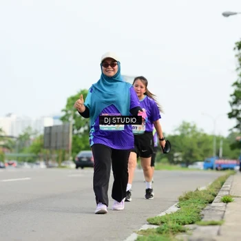 Runner Photo 8359498