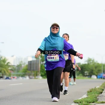 Runner Photo 8359504