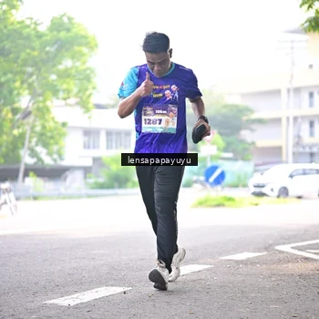 Runner Photo 8359686