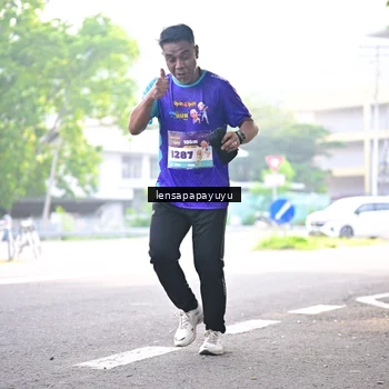 Runner Photo 8359723