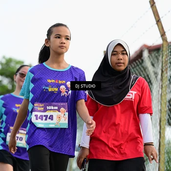 Runner Photo 8360006