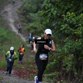 Runner Photo 8360016